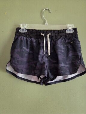 Vuori Clementine Shorts (Camo)
